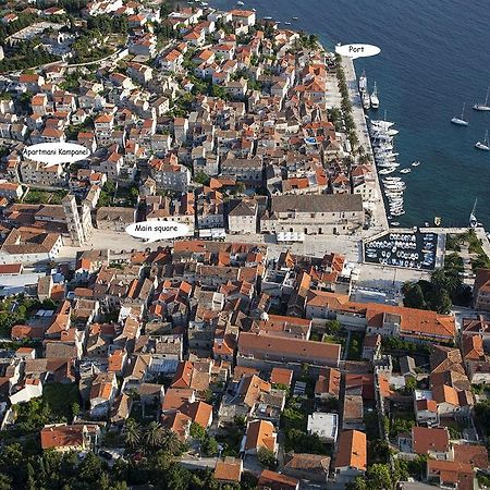 Apartments And Rooms Kampanel Χβαρ Εξωτερικό φωτογραφία