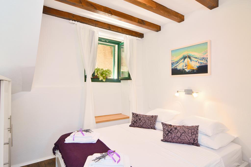 Apartments And Rooms Kampanel Χβαρ Δωμάτιο φωτογραφία